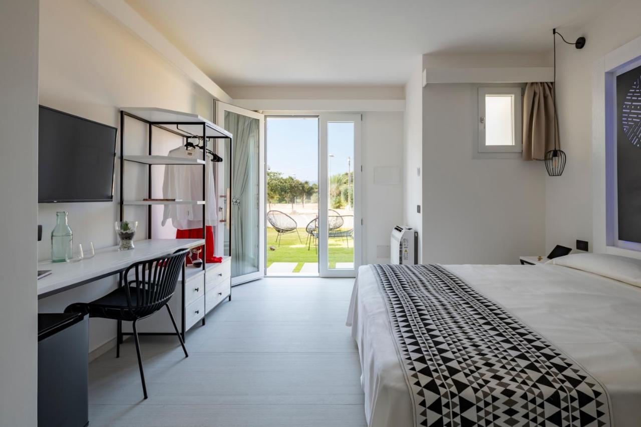 Cara A Bentu - Charming Rooms Tortoli Exterior photo